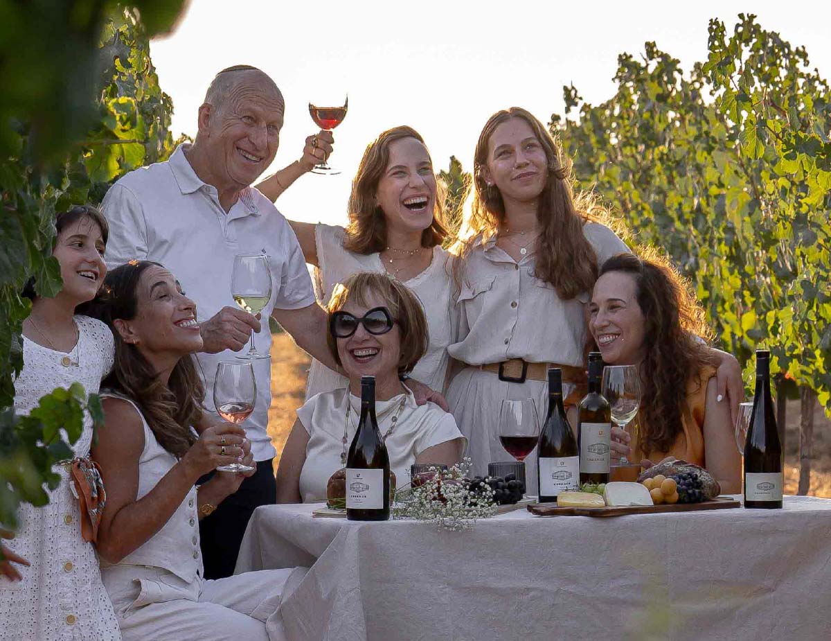 המדריך המלא להתאמת יין וגבינות – כך תעשו את זה נכון