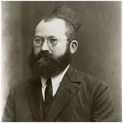 תמונה שחור לבן של מרדכי שמעון טפרברג